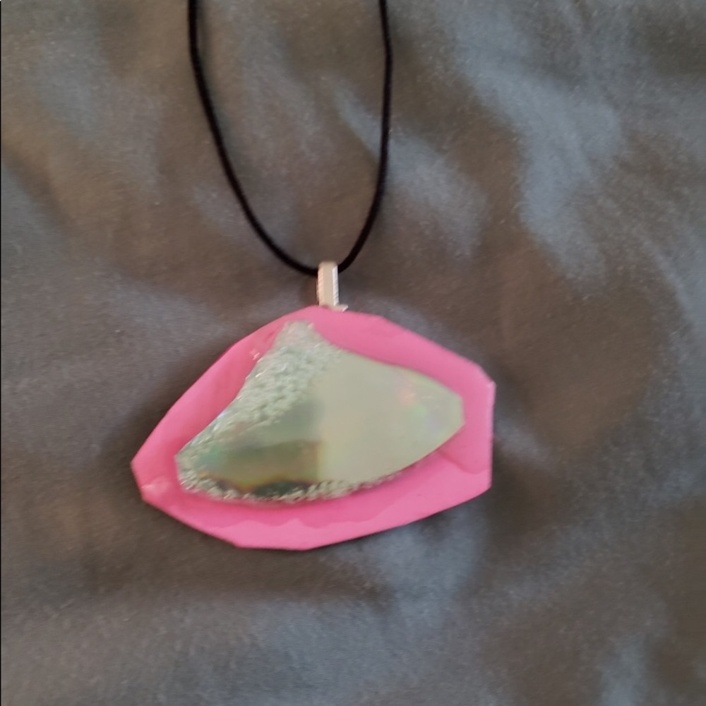 💕🤍Necklace🤍💕 - Picture 5 of 5
